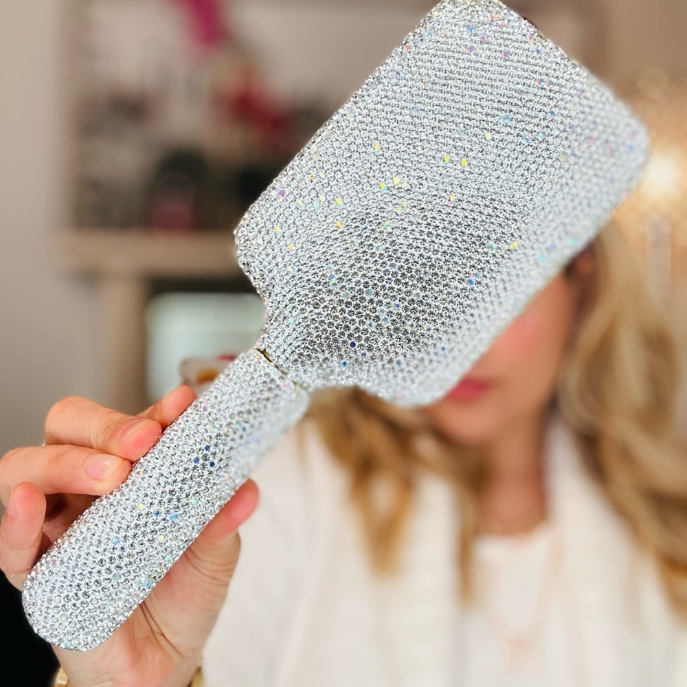 🪩Shine Bright! (pattle hair brush)